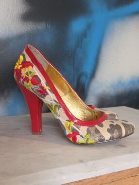 naughty monkey Red Floral Embroidered Peep-Toe Heels